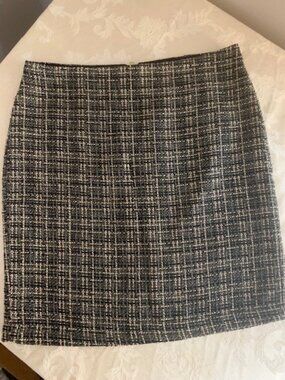 Banana Republic Gray Tweed Skirt Size 8